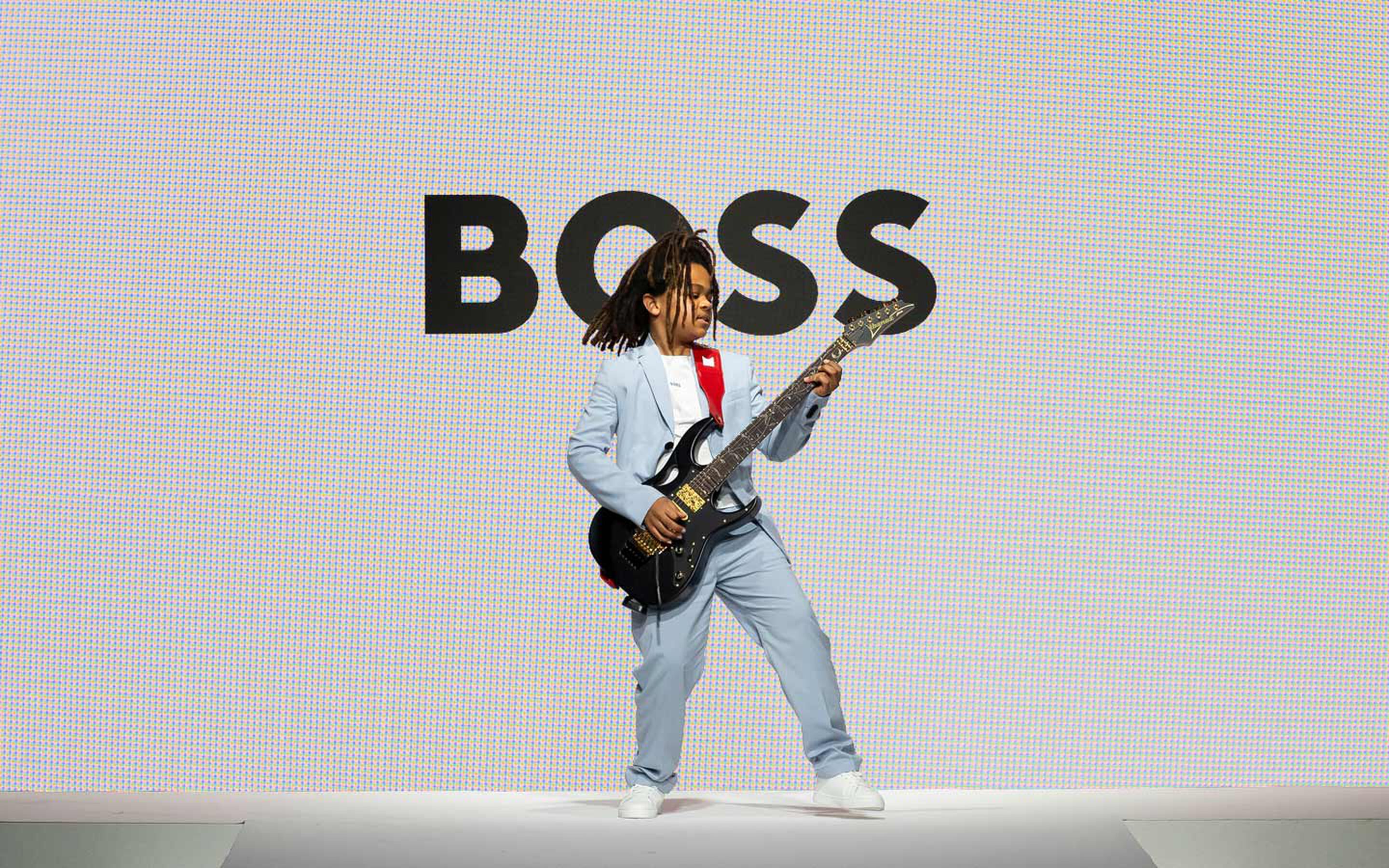 v&ecirc;tements pour enfants de la marque BOSS