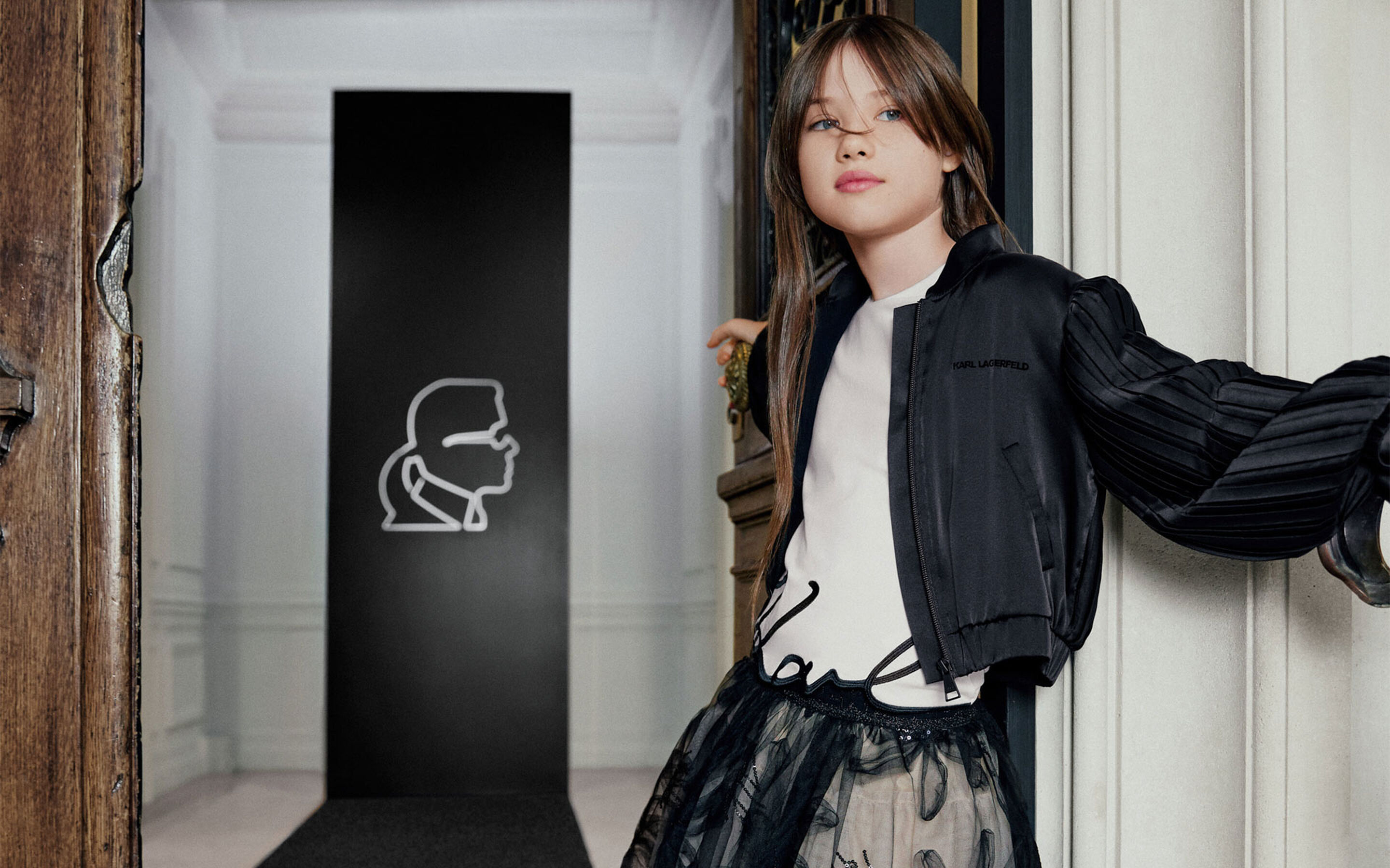 accessories KARL LAGERFELD KIDS brand on kids around