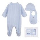 Pajama set + bib + beanie BOSS 
                    BOY
