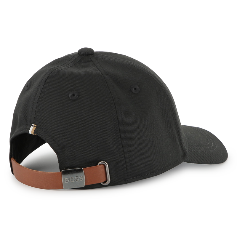 Cap with adjustable fastening. BOSS 
                        BOY