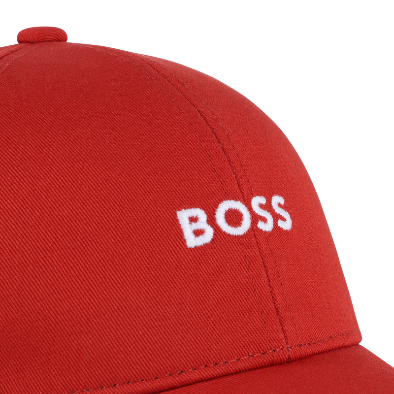 CAP WITH ADJUSTABLE CLOSURE BOSS 
                        BOY