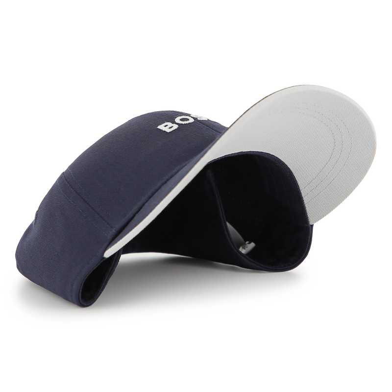 CAP WITH ADJUSTABLE CLOSURE BOSS 
                        BOY