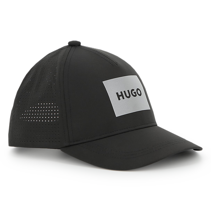 CAP HUGO 
                        BOY