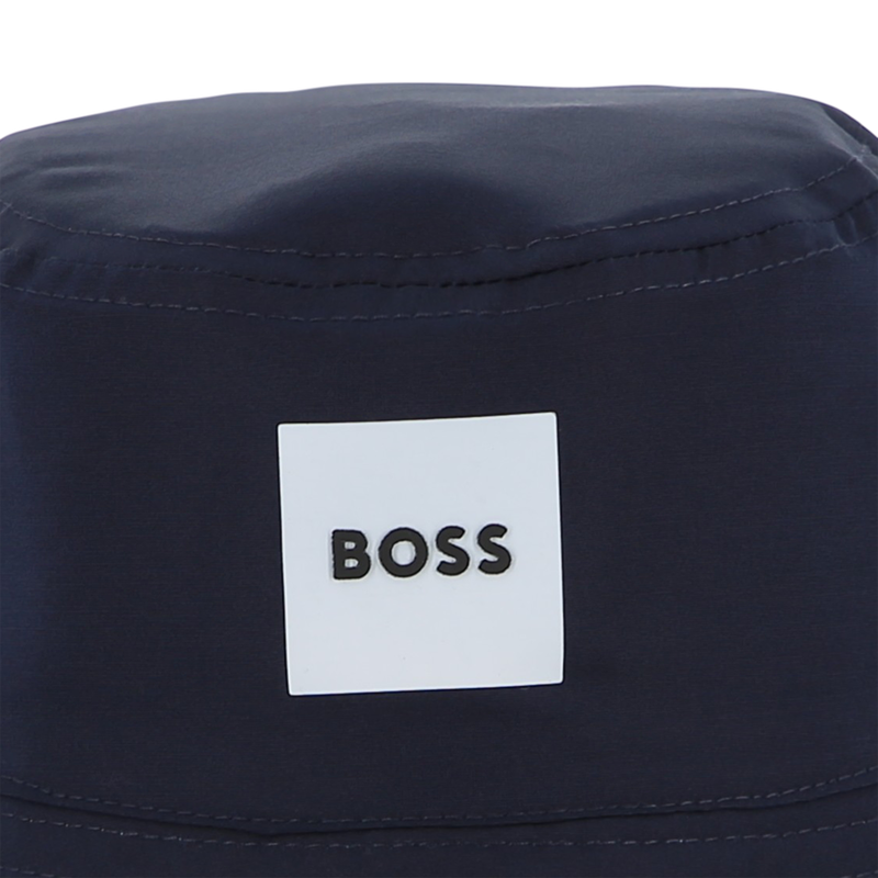 REVERSIBLE BOB BOSS 
                        BOY