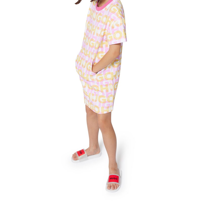 Sliders with badges HUGO 
                        GIRL