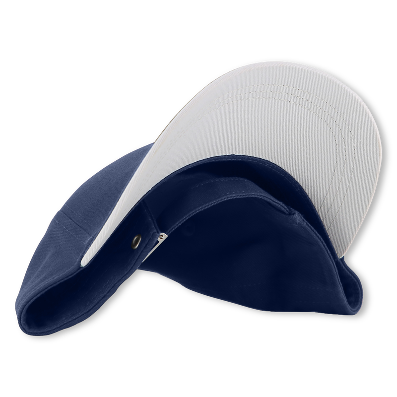 CAP WITH ADJUSTABLE CLOSURE BOSS 
                        BOY