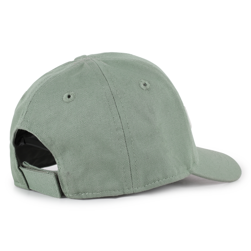 CAP WITH HOOK-AND-LOOP CLOSURE BOSS 
                        BOY