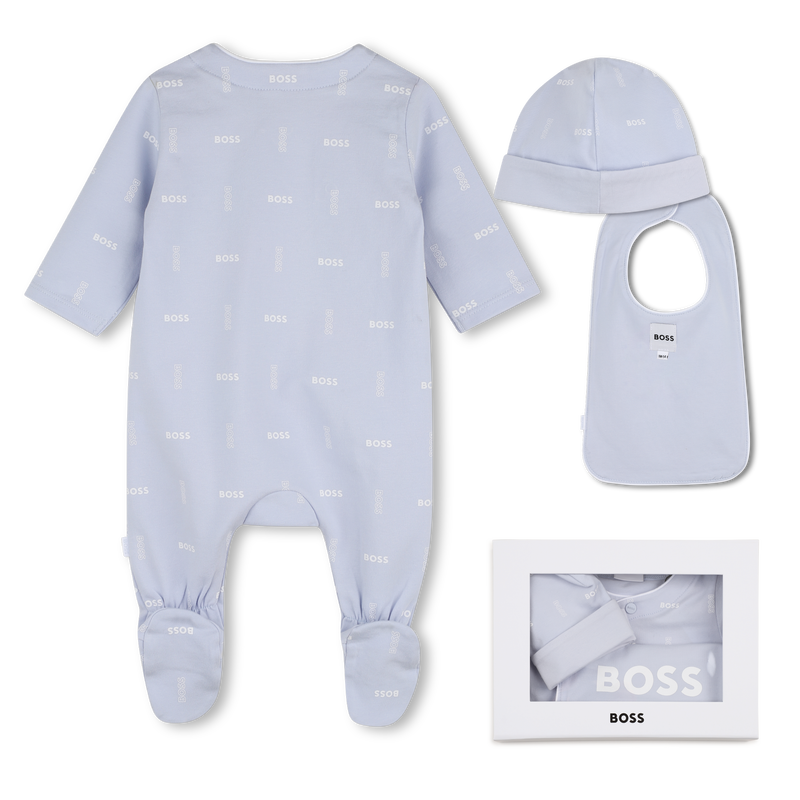 PAJAMA SET + BIB + BEANIE BOSS 
                        BOY